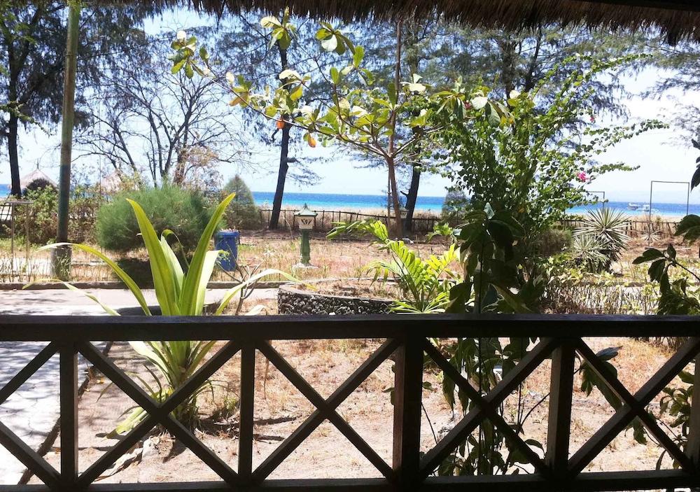 Oyo 2861 Hotel Gili Air & Restaurant Esterno foto